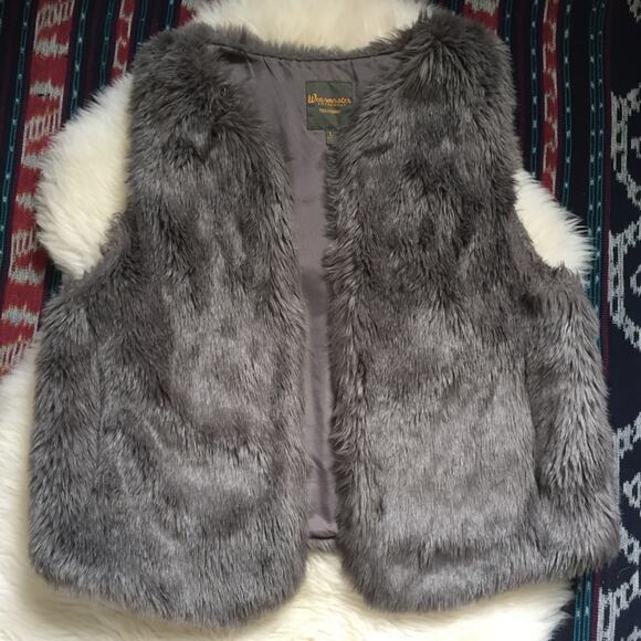 Madewell Jackets & Blazers - Wearmaster by Madewell faux fur vest J. Crew Mob Wife Wives sz L Sleeveless